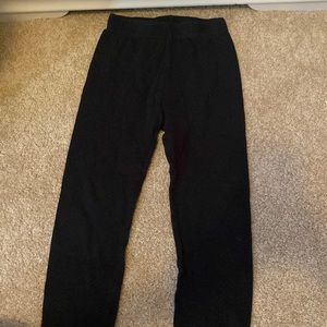 Snug fitting kids leggings size 8